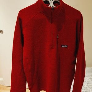 Red Patagonia 1/4 zip fleece pullover
